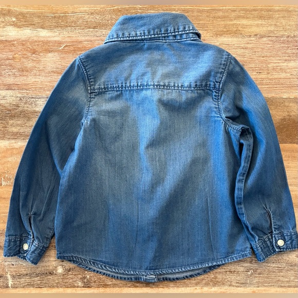 Baby GAP Toddler Medium Indigo Wash Button Down Shirt, Size 3 Years, 3T Unisex - Picture 3 of 8